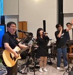 Korean Church Worshipping